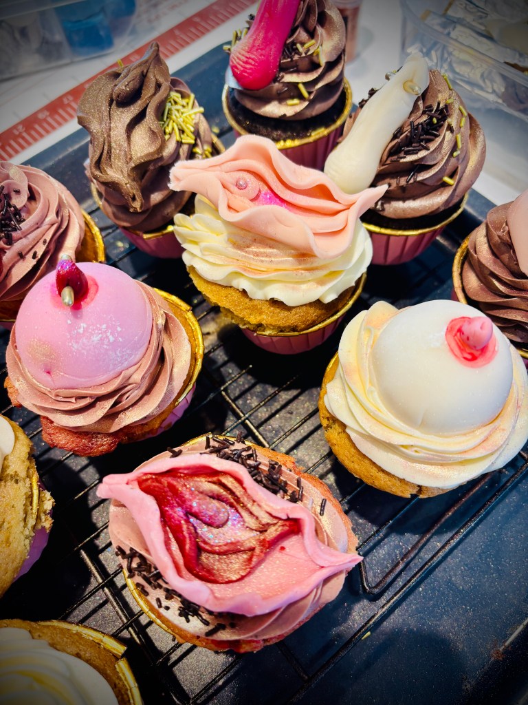 cakes for hen party brighton
